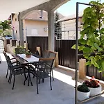 Διαμέρισμα Luna Τρογκίρ