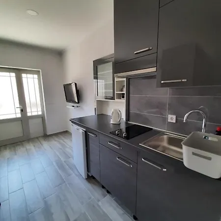 Luna Apartment *